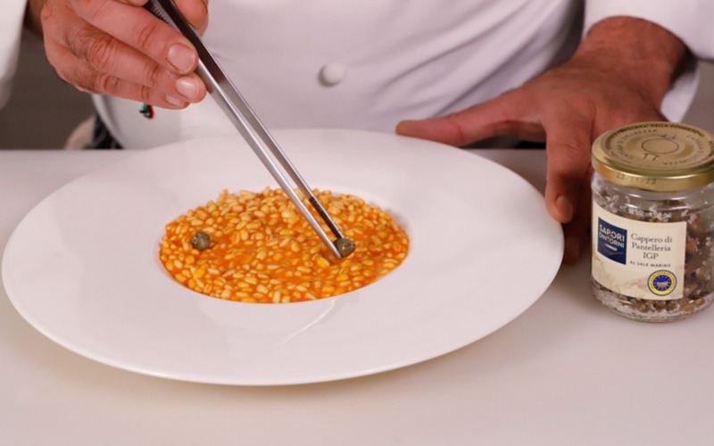 Servirte orzotto con capperi