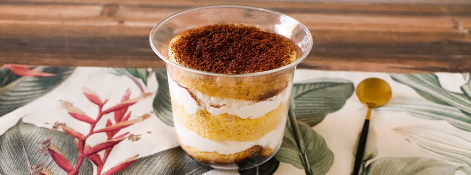 Pandoro farcito al tiramisù senza uova e limone: ricetta rivisitata 