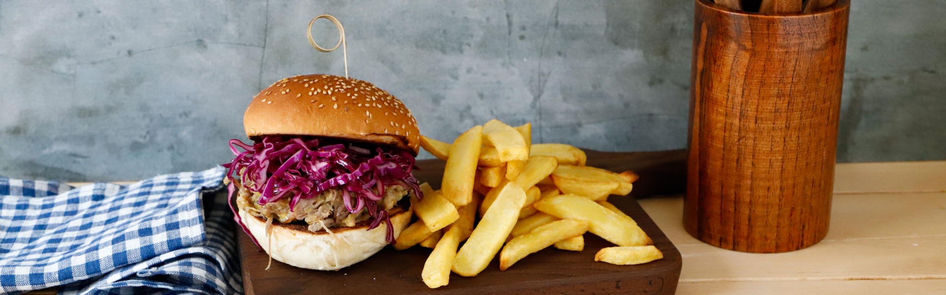 panino-con-stinco-di-maiale