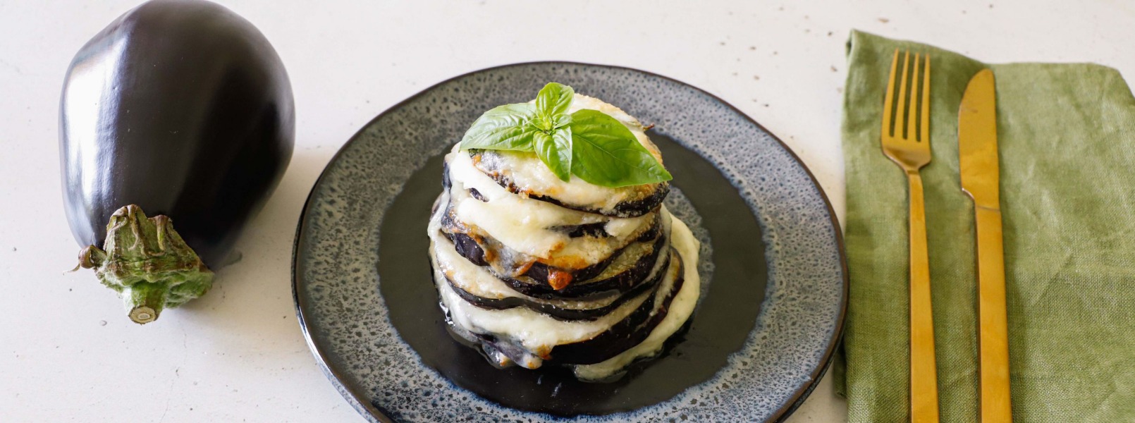 Parmigiana bianca di melanzane: ricetta senza pomodoro