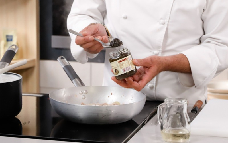 aggiungere crema tartufata