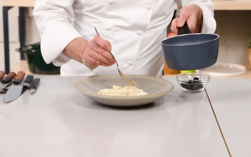 servire con salsa di alici