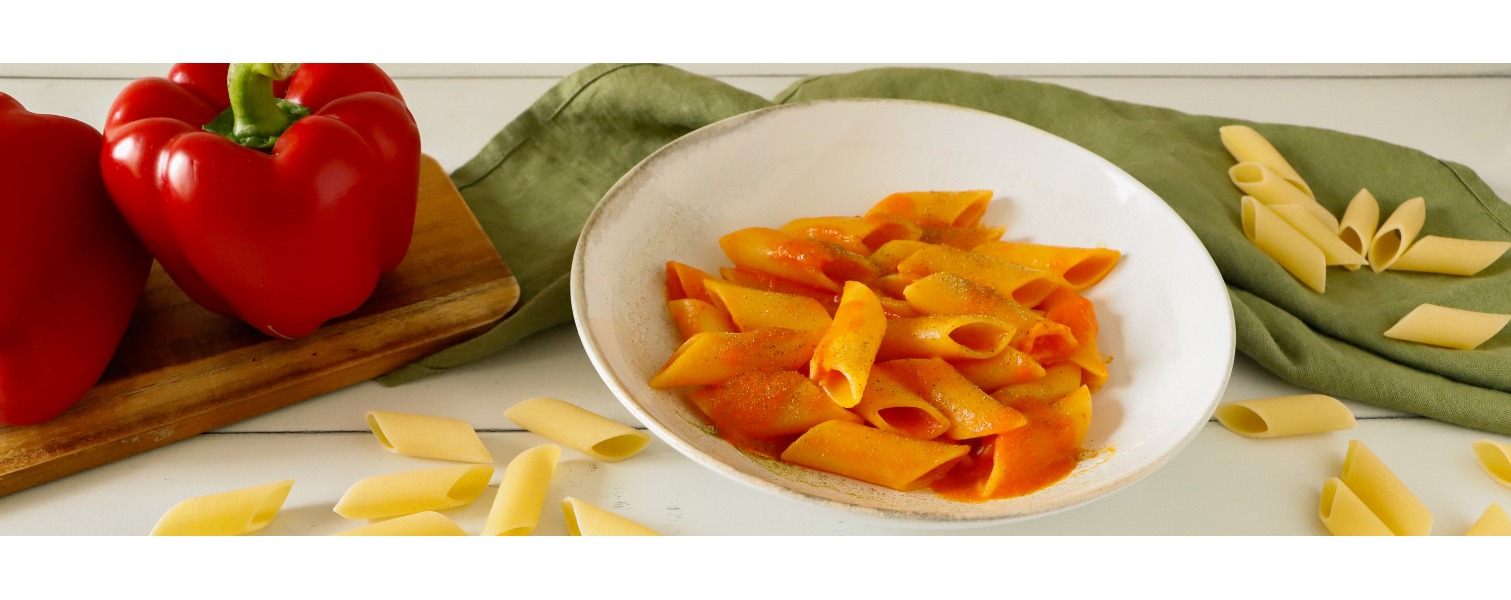 Pasta con crema di peperoni e colatura di alici, salutare e saporita