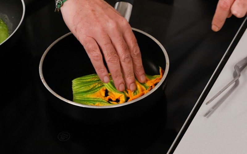 pulire e scottare fiori zucca