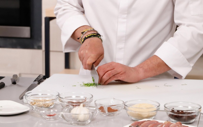 sminuzzare gambi finocchietto