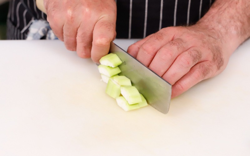 tagliare zucchina