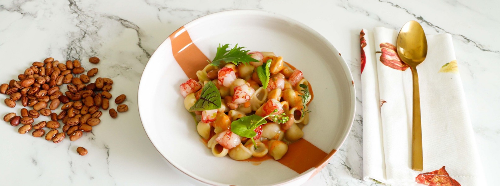 Pipe rigate con fagioli e gambero rosso