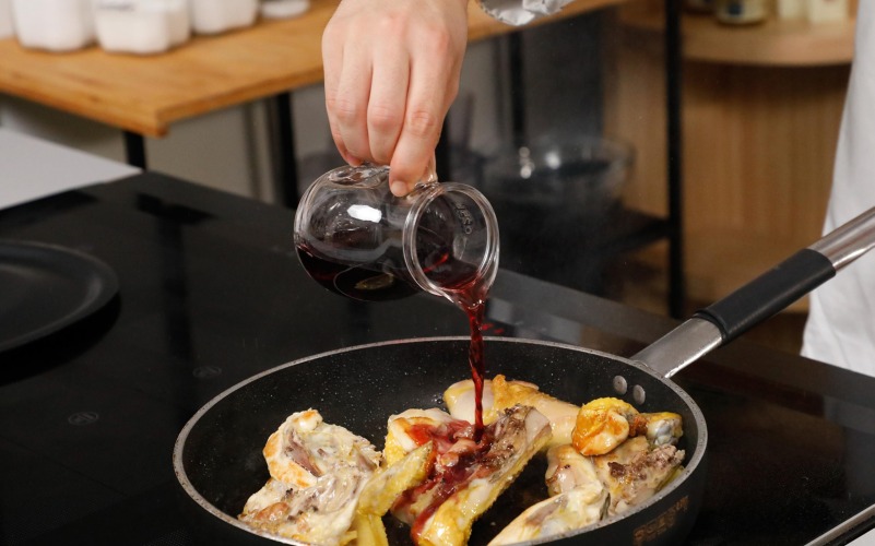 sfumare con vino rosso