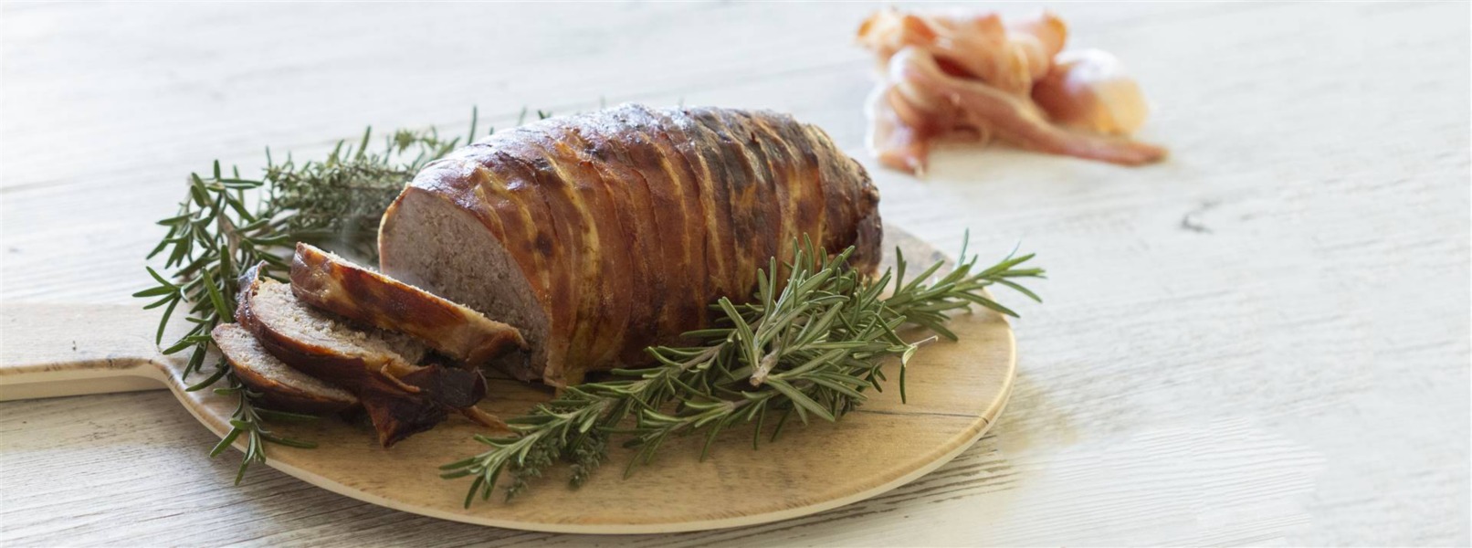 Polpettone con funghi, porri e mortadella