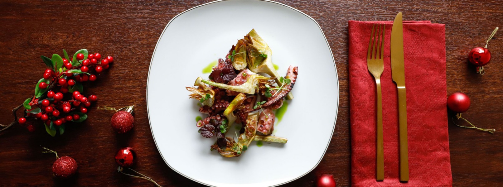 Polpo con carciofi fritti e salsa alle erbe