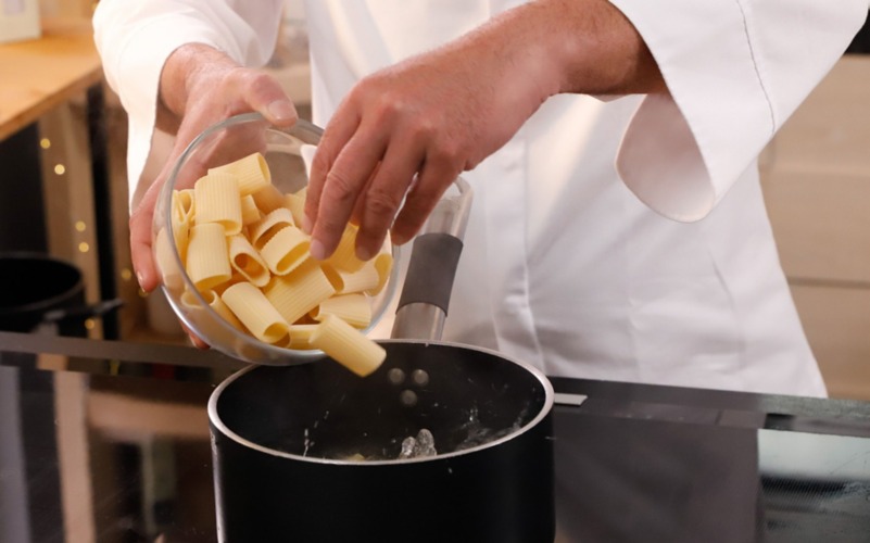 cuocere pasta
