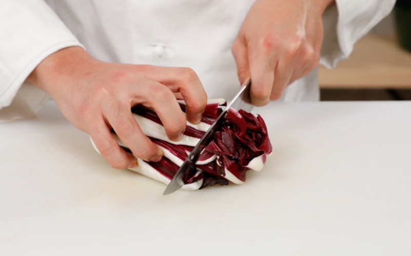 tagliare radicchio