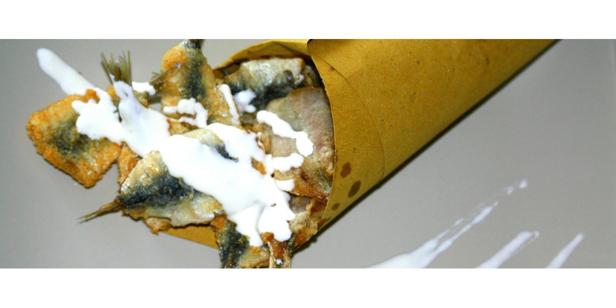 Cartoccio di alici con crema di burrata