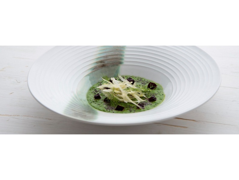 Crema di cime di rapa con barbabietola, finocchi e semi di chia