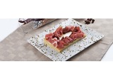 Focaccia con squacquerone, crudo di Parma e pomodori secchialt