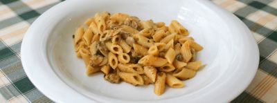 Pennette con crema di ceci e vongolealt