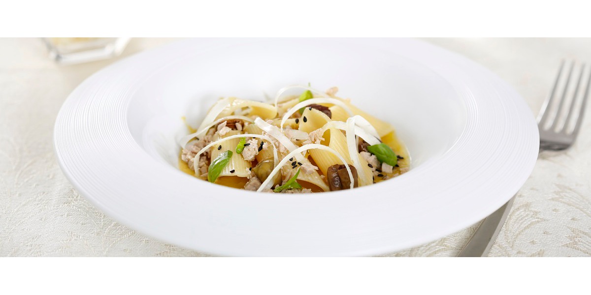 Genovese di tonno con pennoni napoletani 