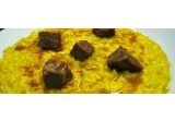 Risotto alla milanese con cubi di guancia di vitelloalt