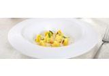 Tortellini di Modena su fonduta di Parmigiano Reggiano con cipolla croccantealt