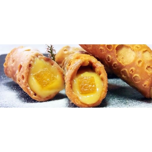 Cannoli siciliani con contaminazioni amalfitane