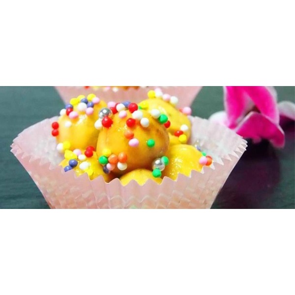 Cestini natalizi di struffoli al cardamomo