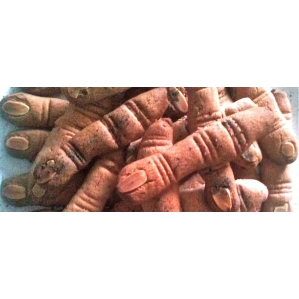 Dita da strega per Halloween