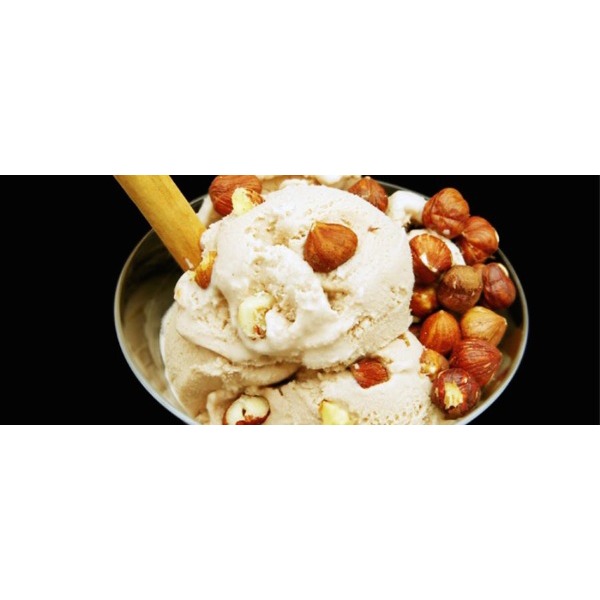 Macedonia d'autunno con gelato alla nocciola