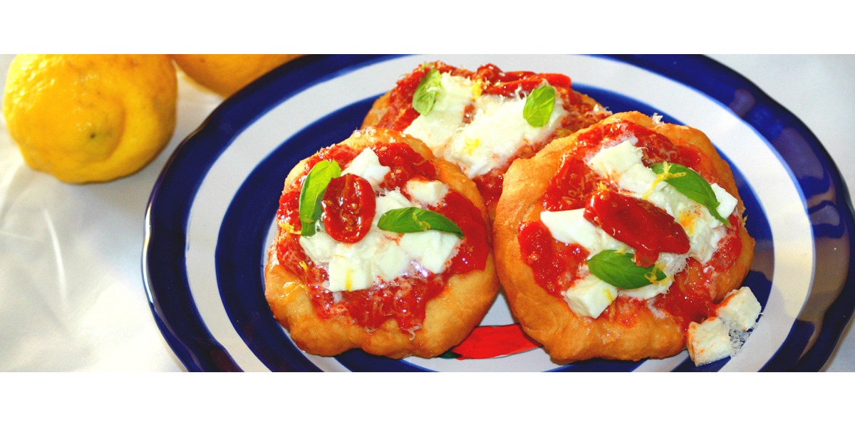 Pizza fritta al profumo di limone 