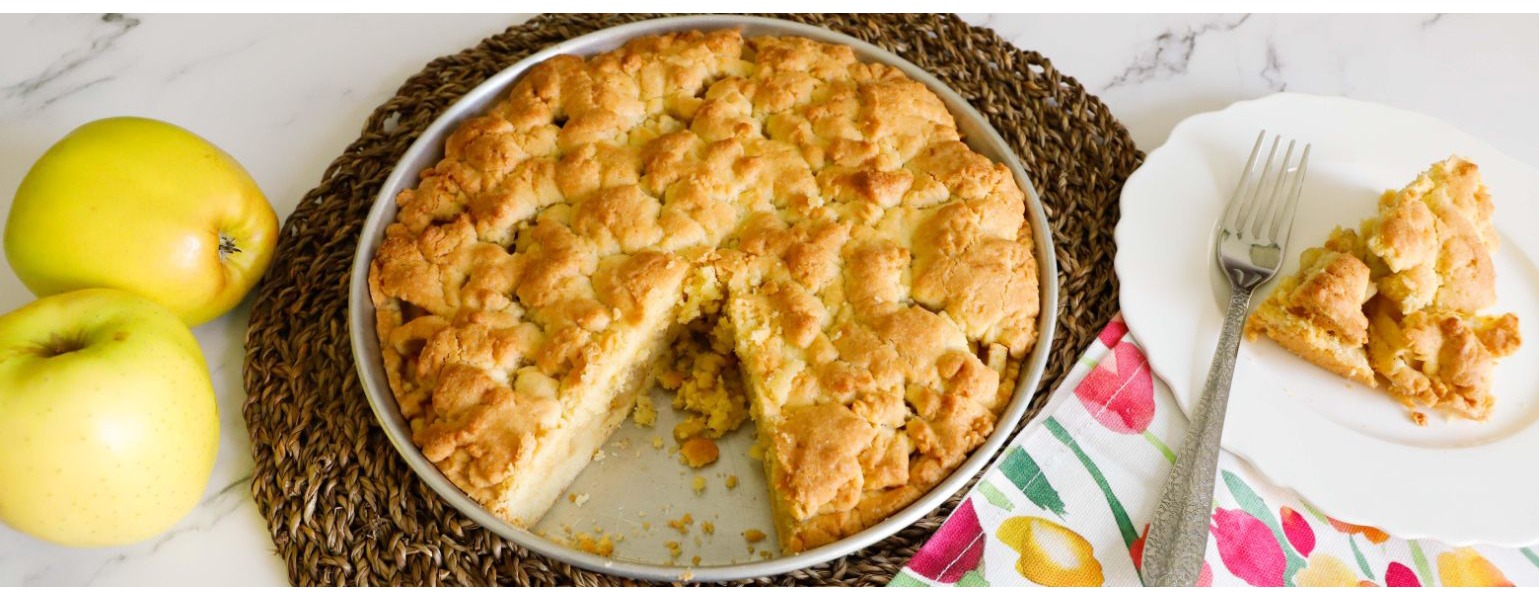 Torta Sbrisolona (o sbriciolata) alle mele: ricetta facile e golosa 