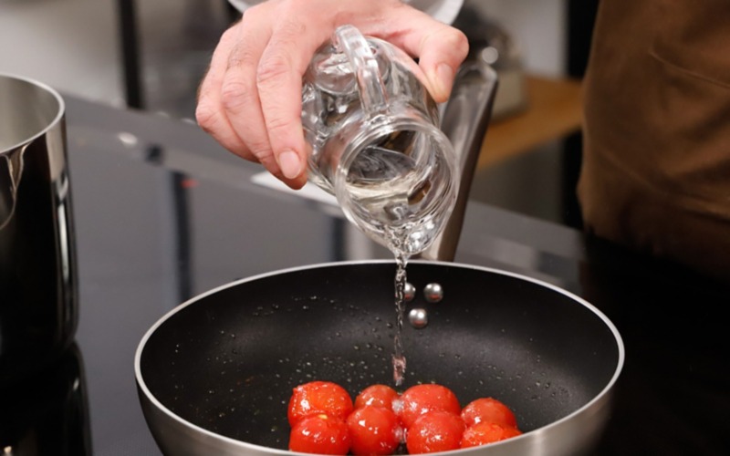 aggiungere aceto di riso