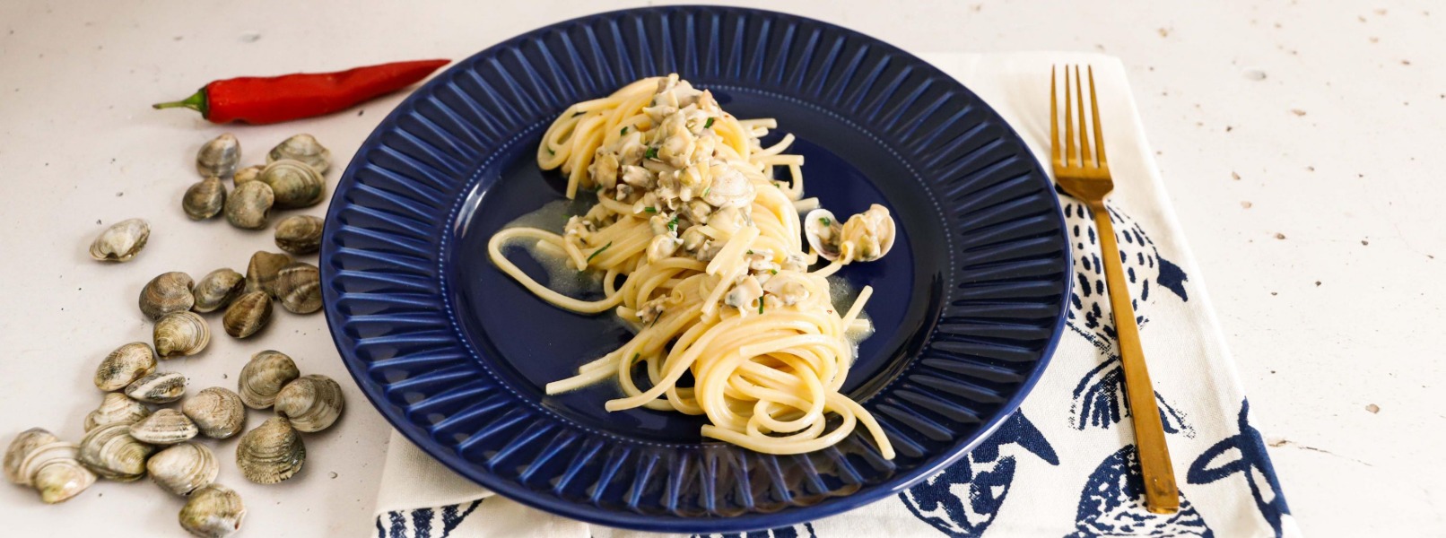 Spaghetti con lupini di mare piccanti