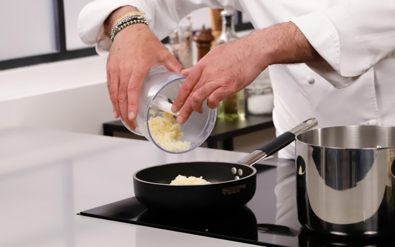 tostare mollica padella