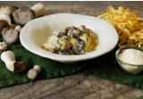 Tagliatelle con funghi cardoncelli e crema al tartufoalt