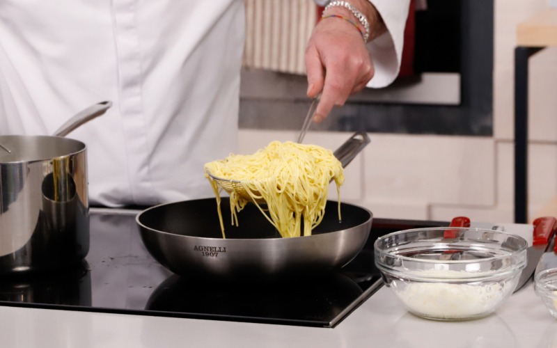 Tagliolini al pecorino con bottarga