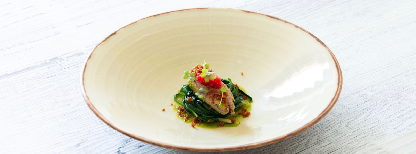 Tarassaco, paté di fegato e caviale 