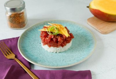 Tartare di tonno con riso e salsa orientalealt
