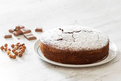 Torta cioccolato e nocciole: ricetta facile e sofficealt