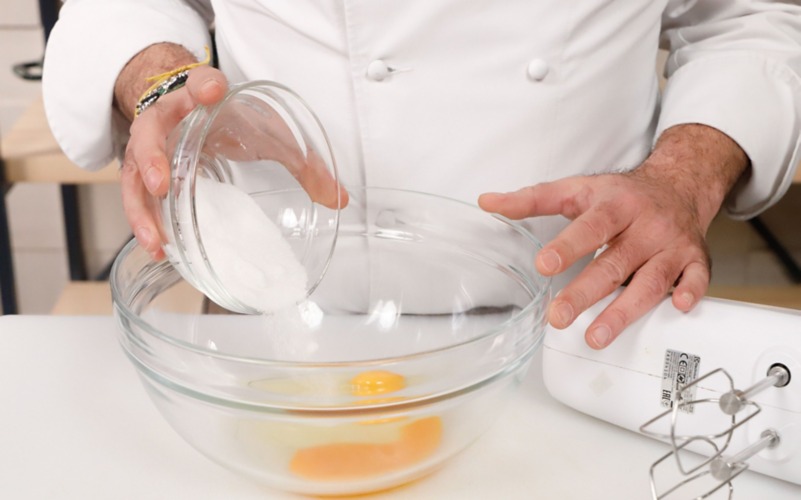 montare uova zucchero