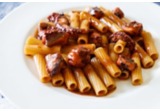 Tortiglioni con ragù di polpo: un primo piatto buonissimo!alt
