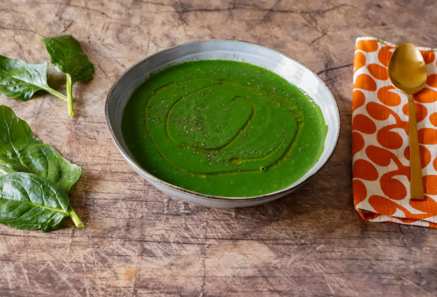 Vellutata di spinaci con brodo vegetale