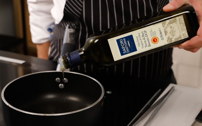 appassire porro nell'olio