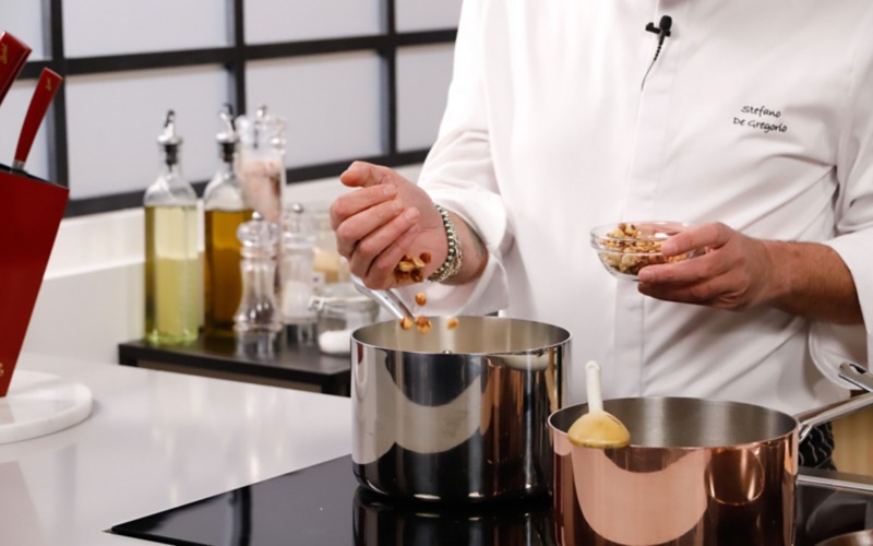 aggiungere le nocciole