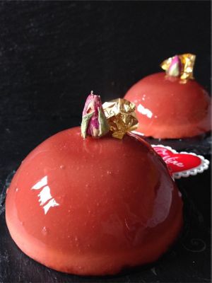 Afrodite Dome de Framboise à la Rosealt