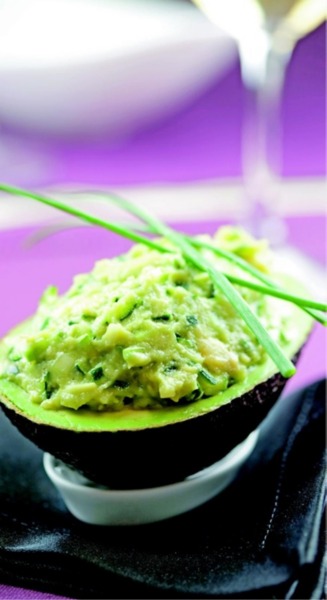 Avocado con tartufi di mare e Camembert