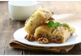 Baklava con pistacchi e noci al profumo di cannellaalt