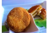Bocconcini di mozzarella di bufala in carrozza con fettine di mela Granny Smith alt