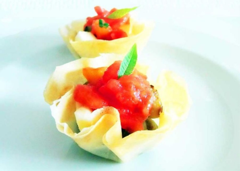 Cestino di parmigiana scomposta