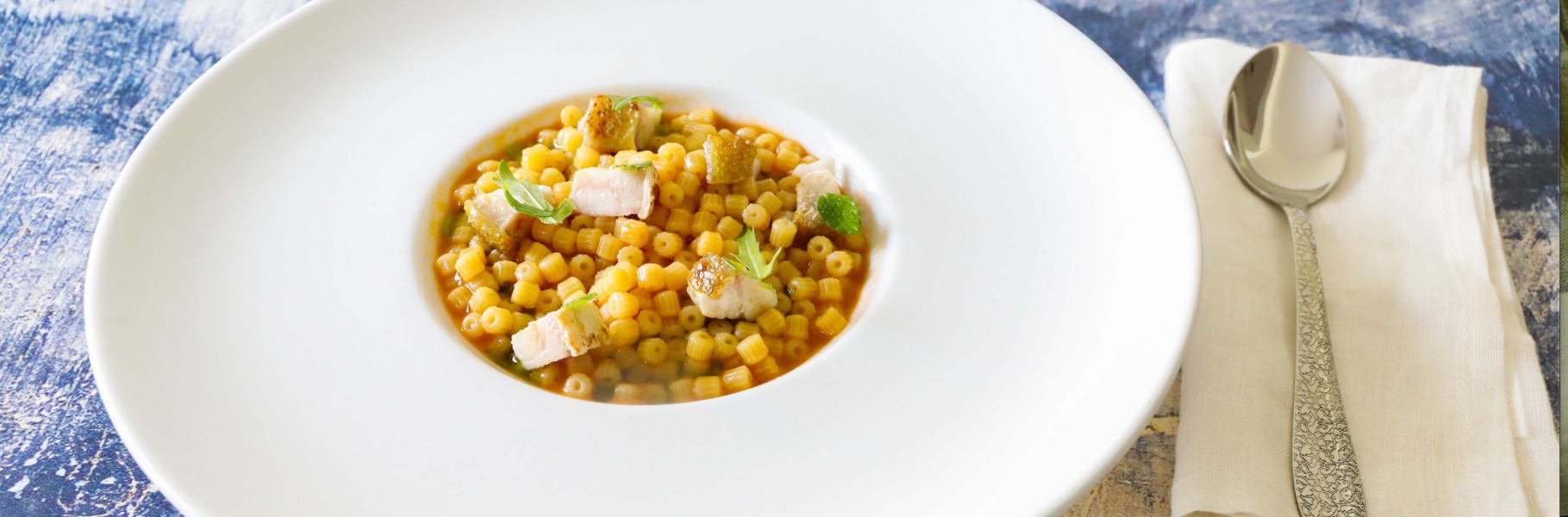 Mezzo tubetto con brodo di gallinella