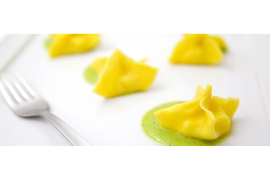 Fagottini di taleggio Dop e maionese di broccoletti