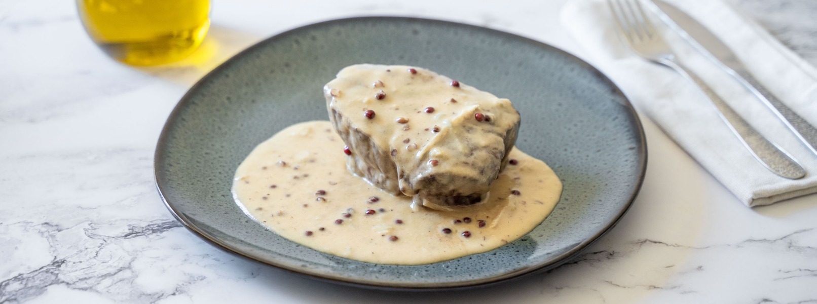 filetto-di-manzo-al-gorgonzola-e-pepe-rosa